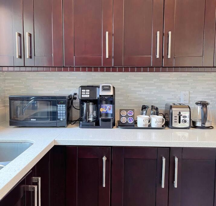 Si & Daniel Home Near Yvr Airport & Skytrain Separate Entry Free Parking Richmond Exterior photo